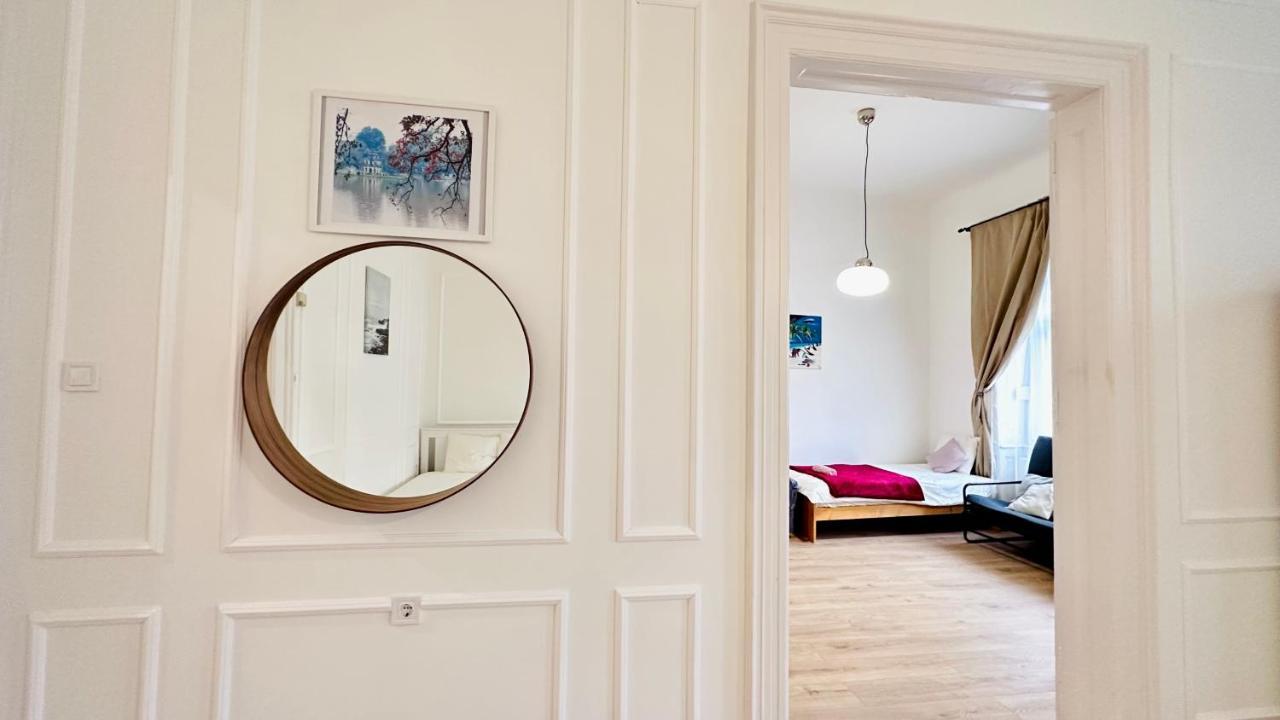 Jozsef 18 Apartment - 5 Mins To New York Cafe Budapeszt Zewnętrze zdjęcie